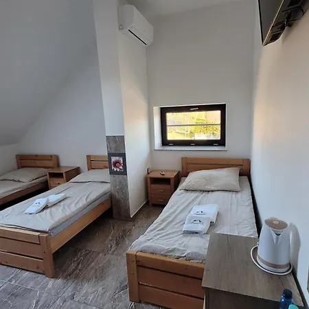 Goscinne Pod Kokoczem Гостьовий будинок Lubcza (Tarnow)